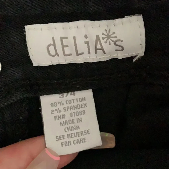 Delia’s Black Bailey Jean Shorts - Picture 3 of 3